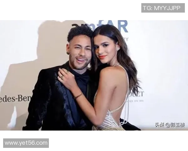 足球明星绯闻女友身份曝光 她究竟是谁引发广泛关注